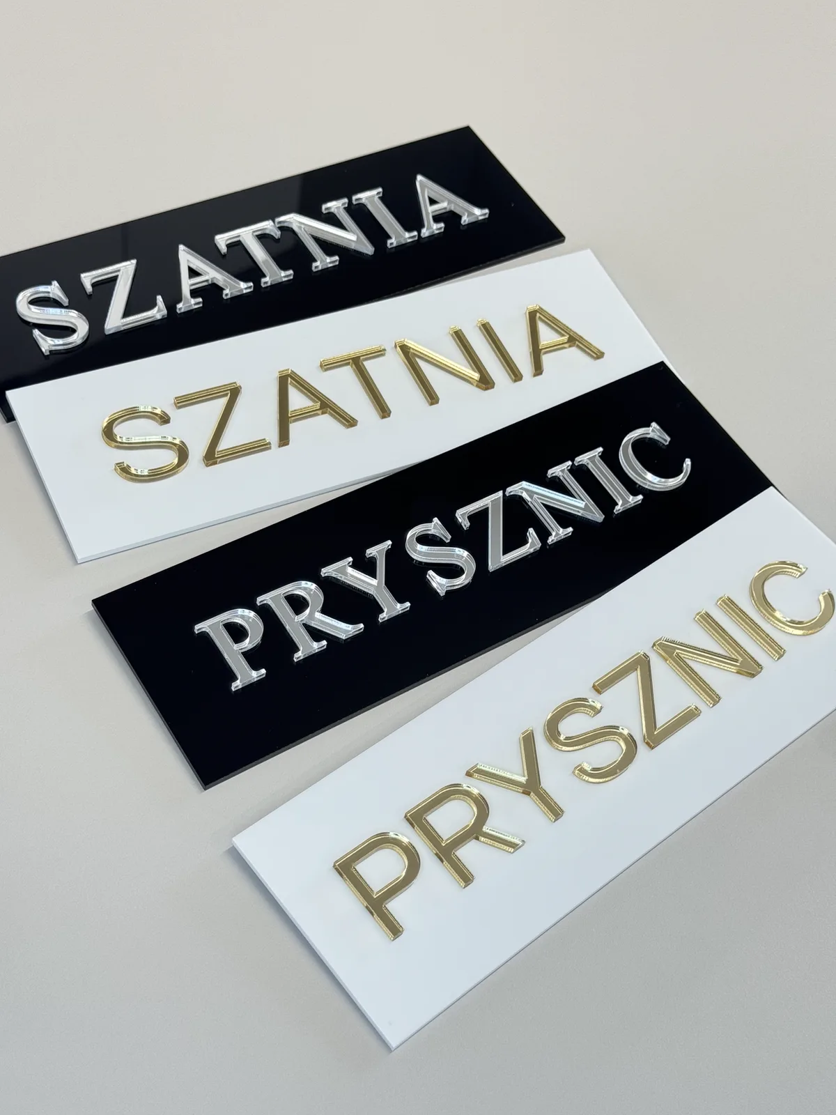 Przykład realnego wykonania: Tabliczki z własnym napisem