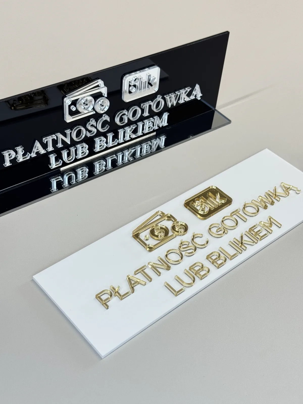 Płatność gotówką lub BLIKIEM