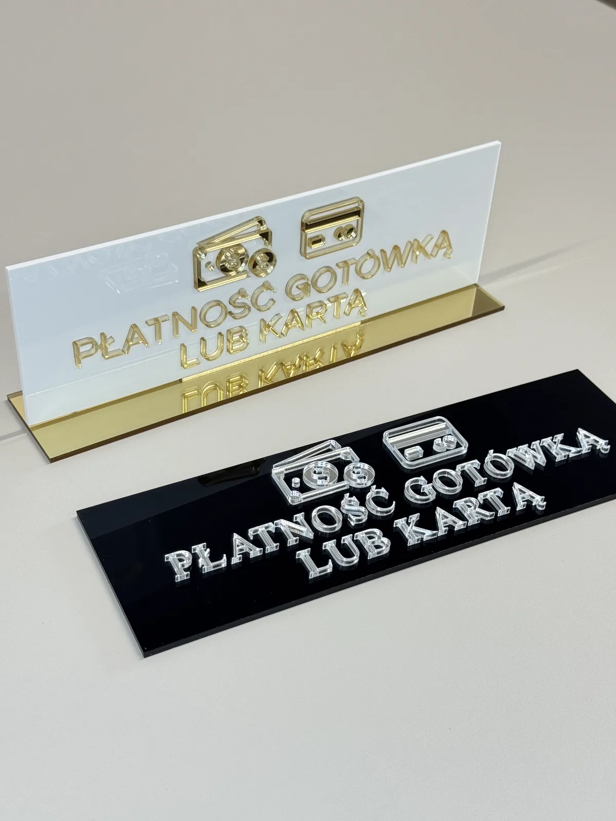 Płatność gotówką lub kartą