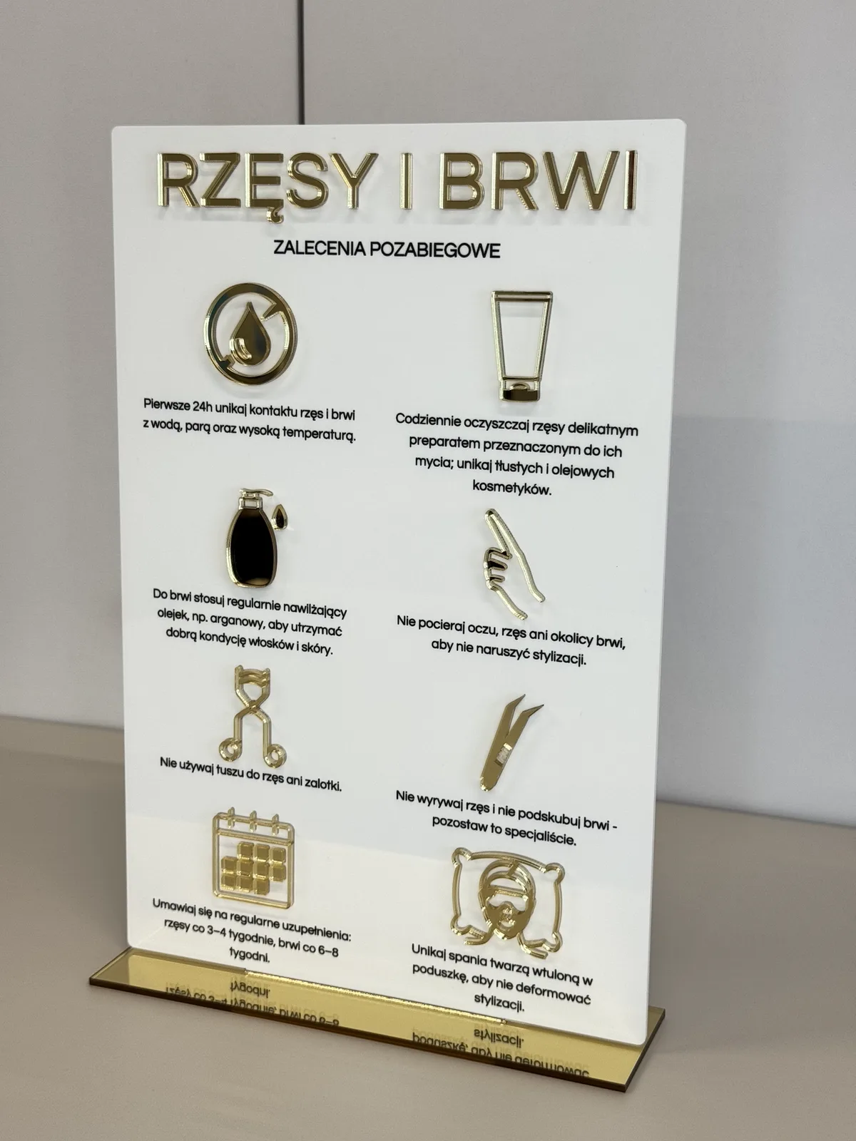 Zalecenia pozabiegowe - rzęsy i brwi