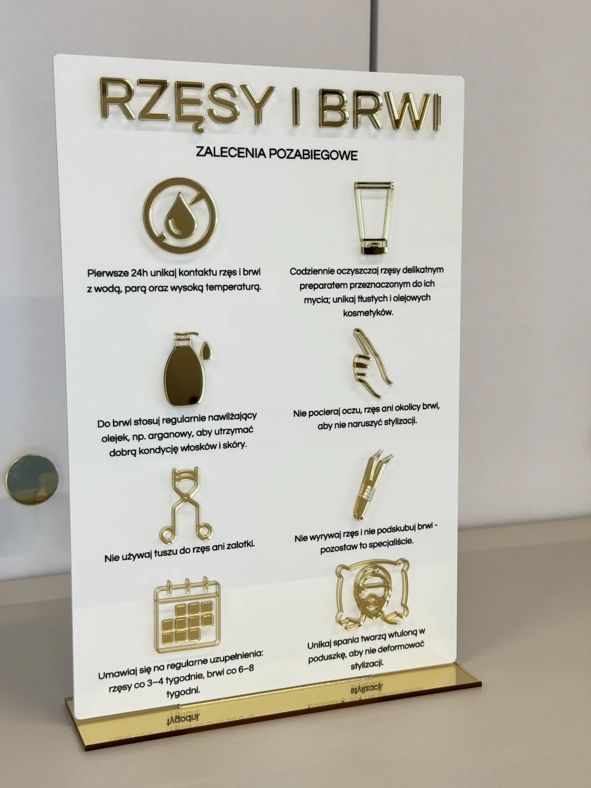 Tabliczka 3D: Zalecenia pozabiegowe - rzęsy i brwi