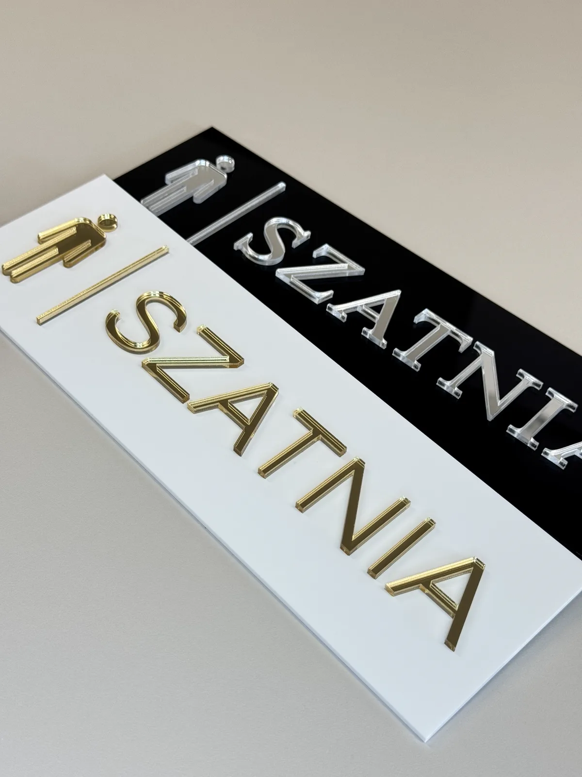 Szatnia męska z piktogramem