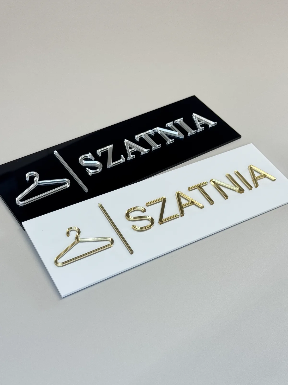 Tabliczka 3D: Szatnia z piktogramem