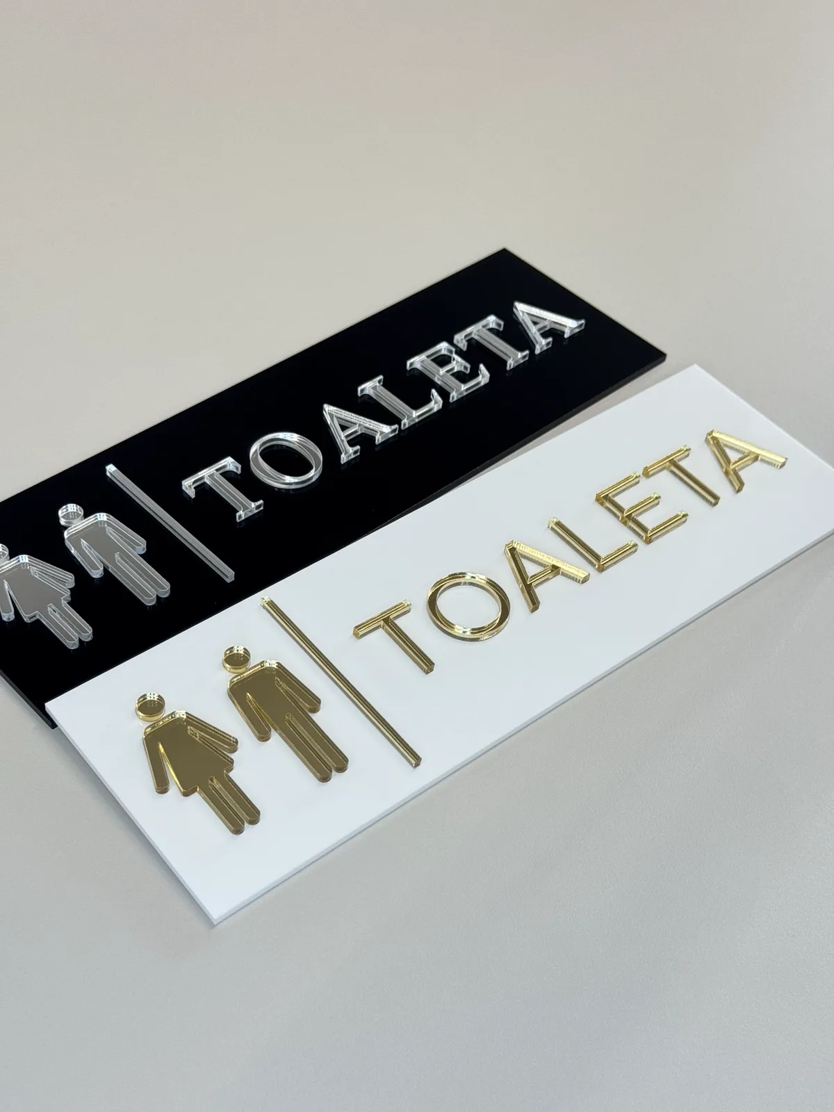 Tabliczka 3D: Toaleta damsko-męska z piktogramem