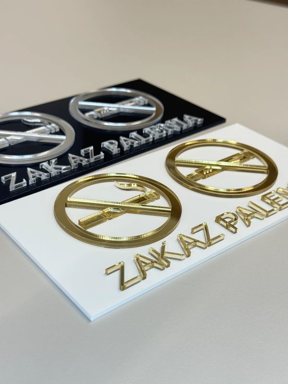 Tabliczka 3D: Zakaz palenia papierosów i e-papierosów
