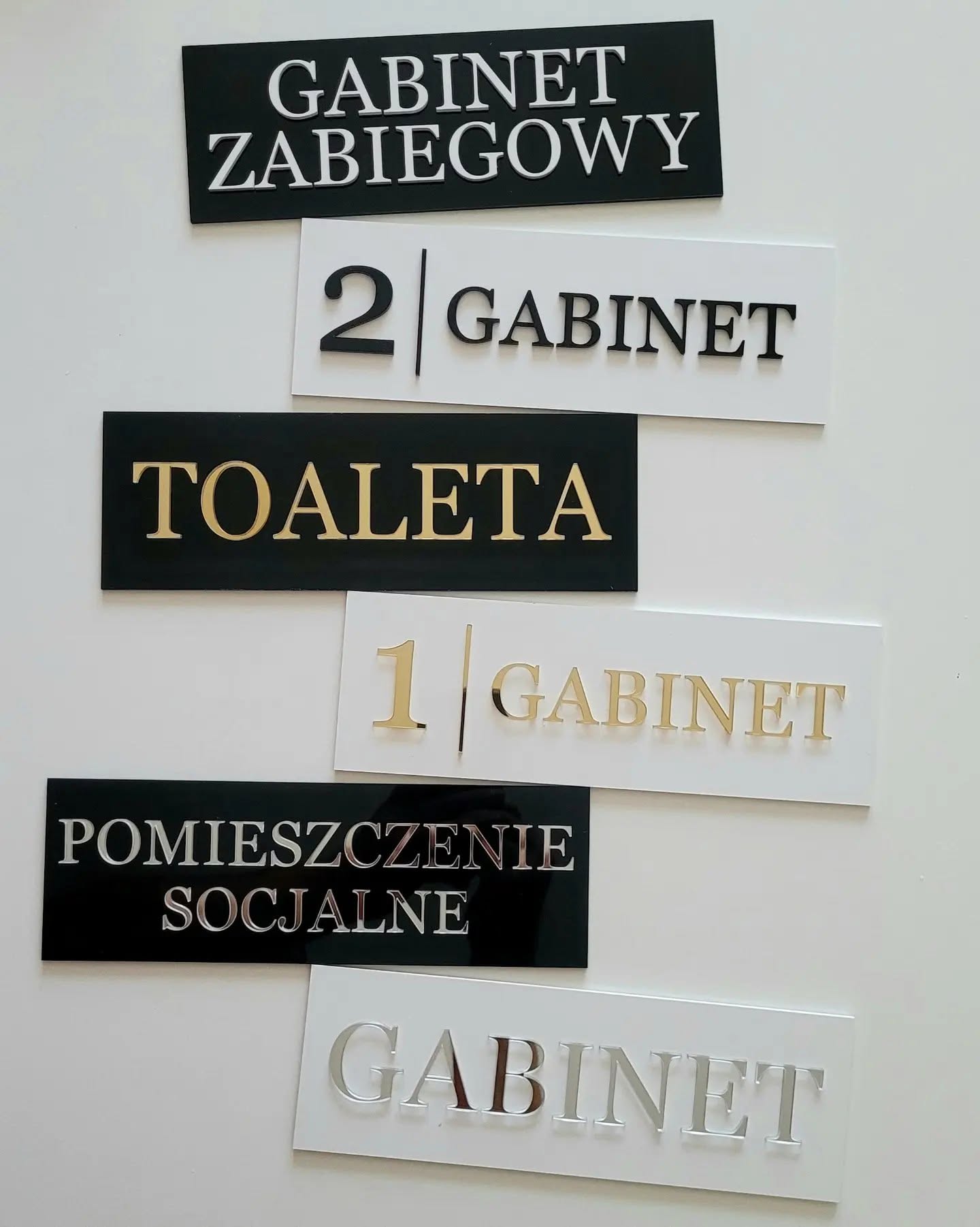 Tabliczki i szyldy na zamówienie